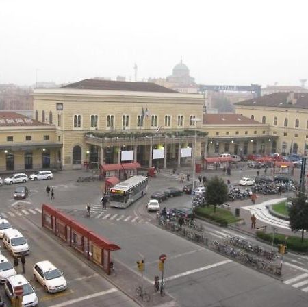 Bologna Bed Station Hotel Exterior photo